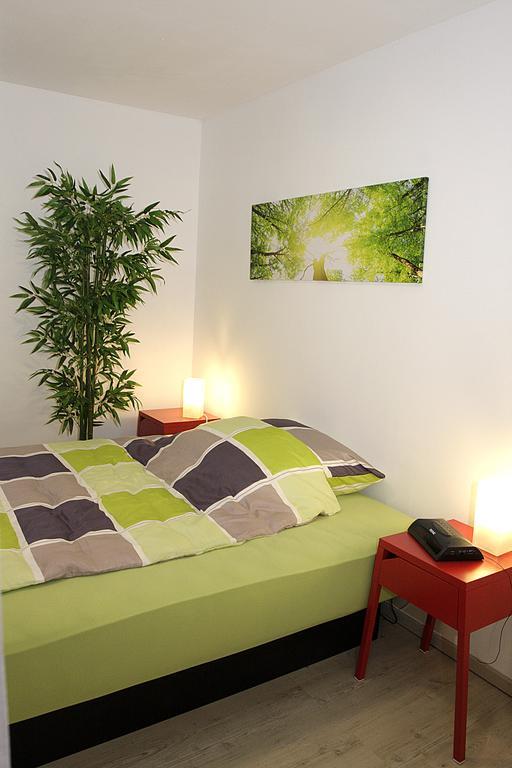 Business + Life Apartment Ferienwohnung Ransbach-Baumbach エクステリア 写真
